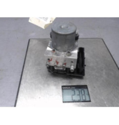 Bloc ABS (freins anti-blocage) TOYOTA VERSO Photo n°1