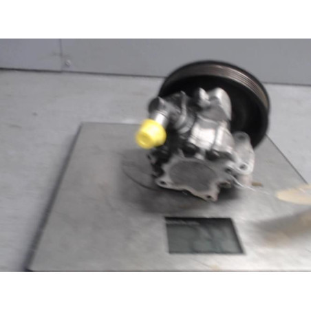 Pompe de direction MERCEDES VITO 638 Photo n°1