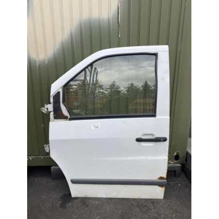 Porte avant gauche MERCEDES VITO 638 Photo n°1
