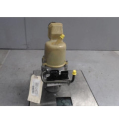 Pompe de direction RENAULT LAGUNA 3 Photo n°1