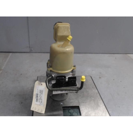 Pompe de direction RENAULT LAGUNA 3 Photo n°1