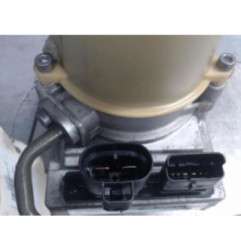 Pompe de direction RENAULT LAGUNA 3 Photo n°3