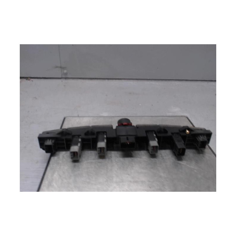 Bouton de warning SSANGYONG STAVIC