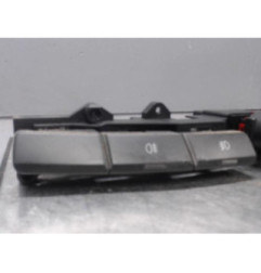 Bouton de warning SSANGYONG STAVIC Photo n°3