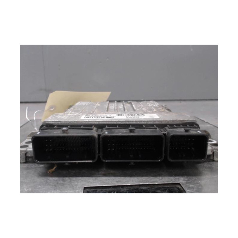 Calculateur moteur RENAULT MEGANE 3