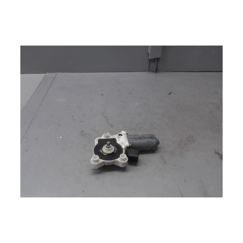 Moteur leve vitre avant gauche MERCEDES CLASSE C 203 COUPE SPORT
