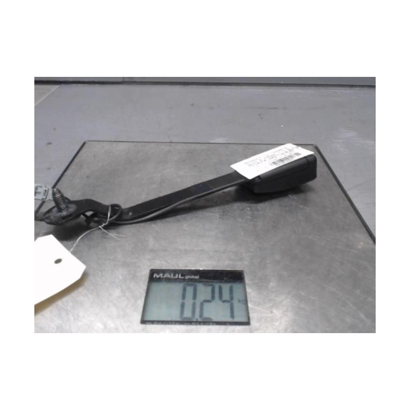 Attache ceinture avant droit RENAULT CLIO 4