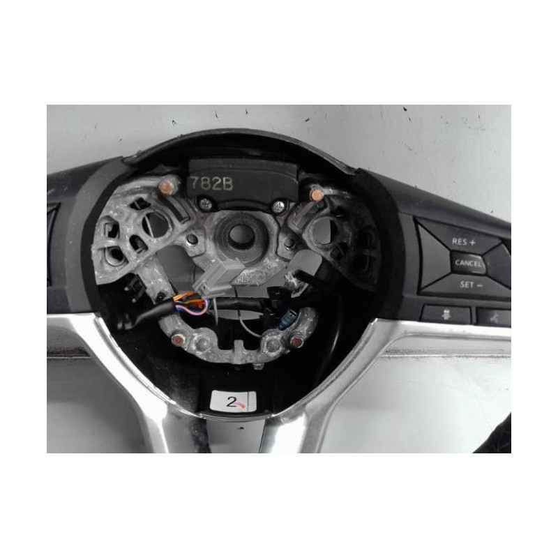Volant NISSAN LEAF 2