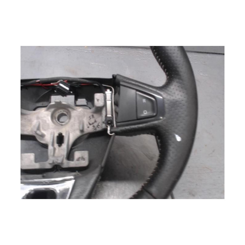 Volant RENAULT GRAND SCENIC 3
