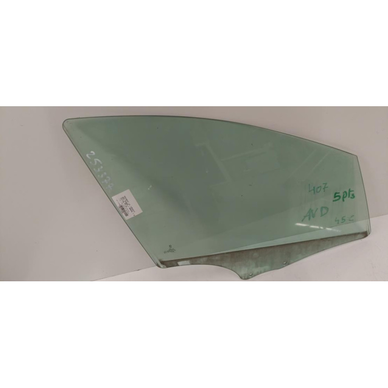 Vitre avant droit PEUGEOT 407
