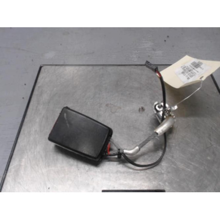 Attache ceinture arriere droit BMW SERIE 5 F11 Photo n°1