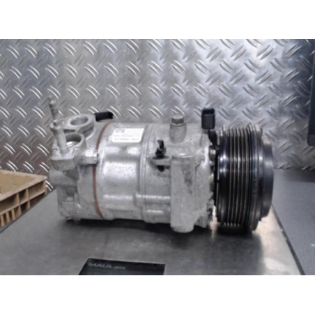 Compresseur clim FORD FIESTA 7