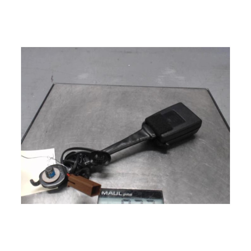 Attache ceinture avant droit FORD FIESTA 7