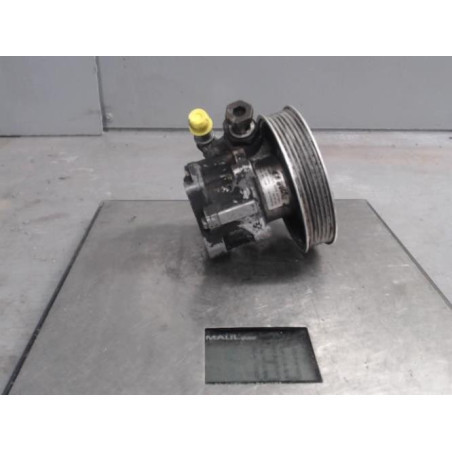 Pompe de direction AUDI A6 3 Photo n°1