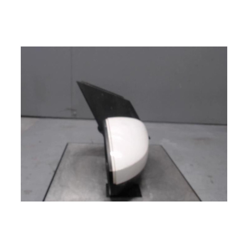 Retroviseur droit VOLKSWAGEN POLO 5