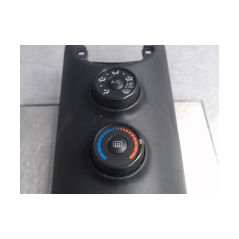 Commande chauffage TOYOTA IQ