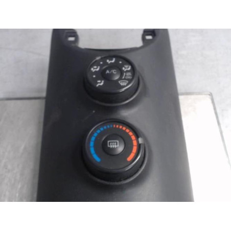 Commande chauffage TOYOTA IQ Photo n°1