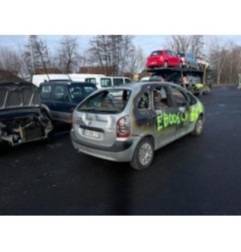 Moteur CITROEN XSARA PICASSO Photo n°6