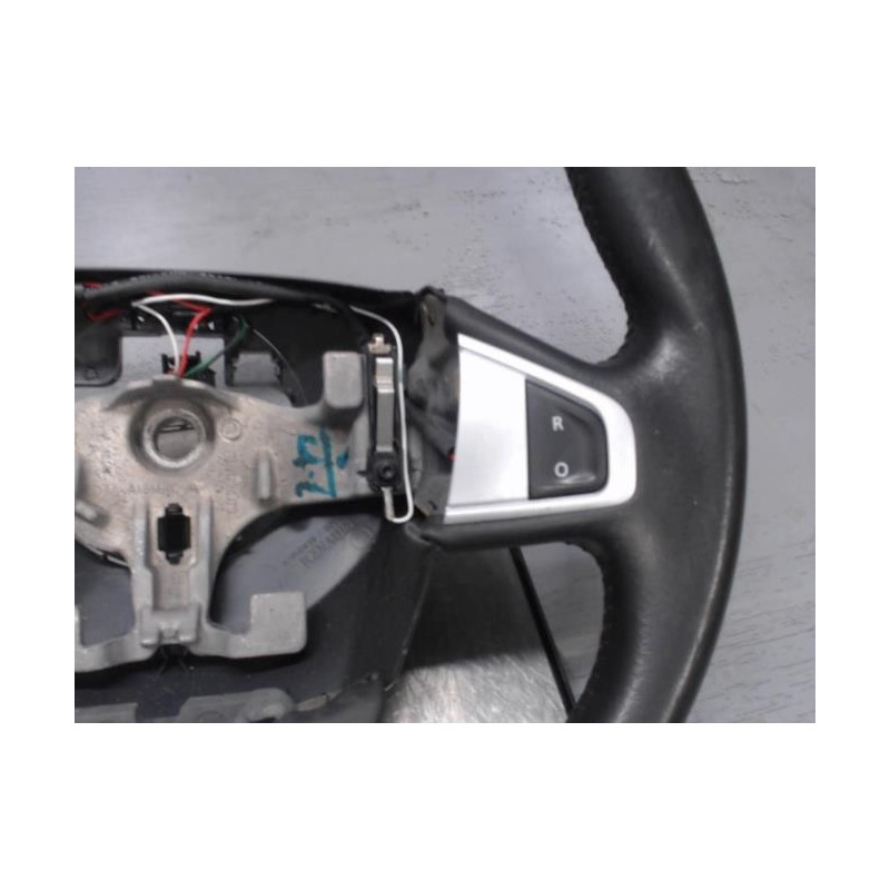 Volant RENAULT GRAND SCENIC 3