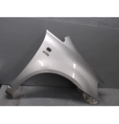Aile avant droit TOYOTA AVENSIS VERSO Photo n°1