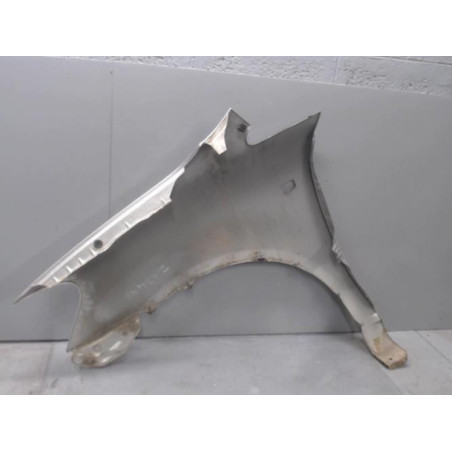 Aile avant droit TOYOTA AVENSIS VERSO