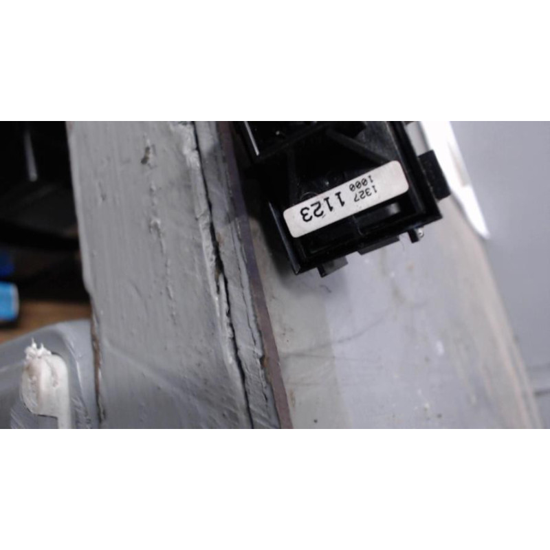 Levier frein à main electrique OPEL MERIVA B