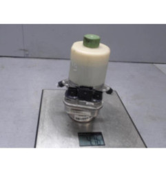 Pompe de direction SKODA FABIA 2 Photo n°4