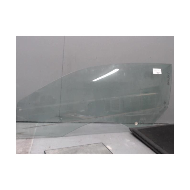 Vitre avant gauche VOLKSWAGEN SCIROCCO 3