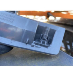 Feu arriere stop central PEUGEOT 208 1