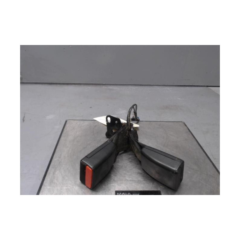 Attache ceinture arriere gauche RENAULT ZOE 1