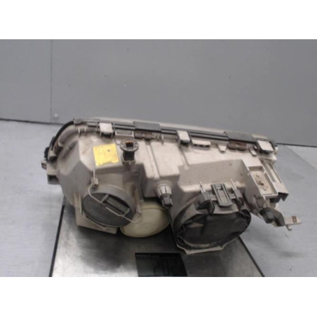 Optique avant principal droit (feux)(phare) MERCEDES CLASSE C 202 Photo n°1