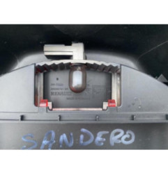 Feu arriere stop central DACIA SANDERO 2 Photo n°1