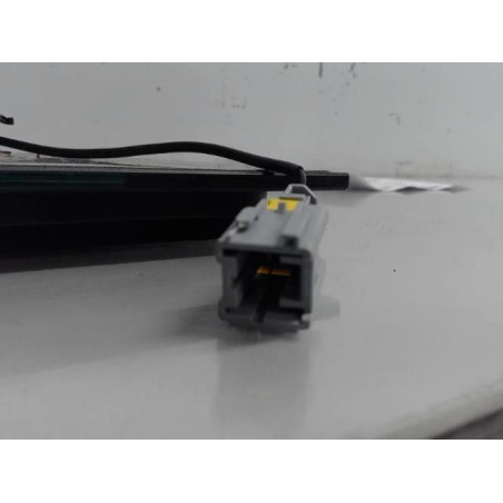 Attache ceinture avant gauche PEUGEOT 208 1 Photo n°1