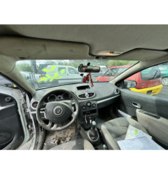 Capot RENAULT CLIO 3 Photo n°15
