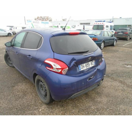 Vitre arriere gauche PEUGEOT 208 1