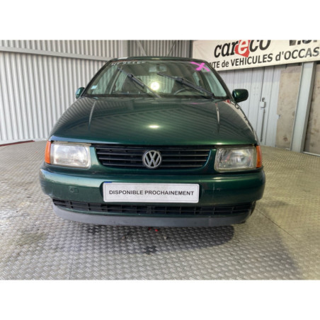 Calandre VOLKSWAGEN POLO 3 Photo n°1