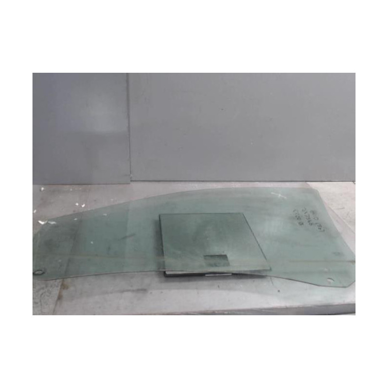 Vitre avant droit RENAULT CLIO 3