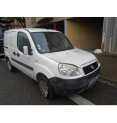 Pompe de direction FIAT DOBLO 1 Photo n°4