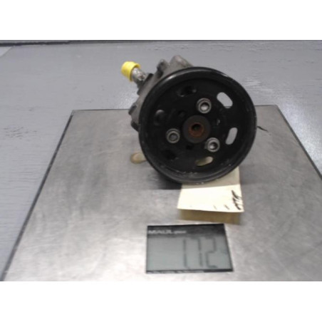 Pompe de direction AUDI A4 2 Photo n°1