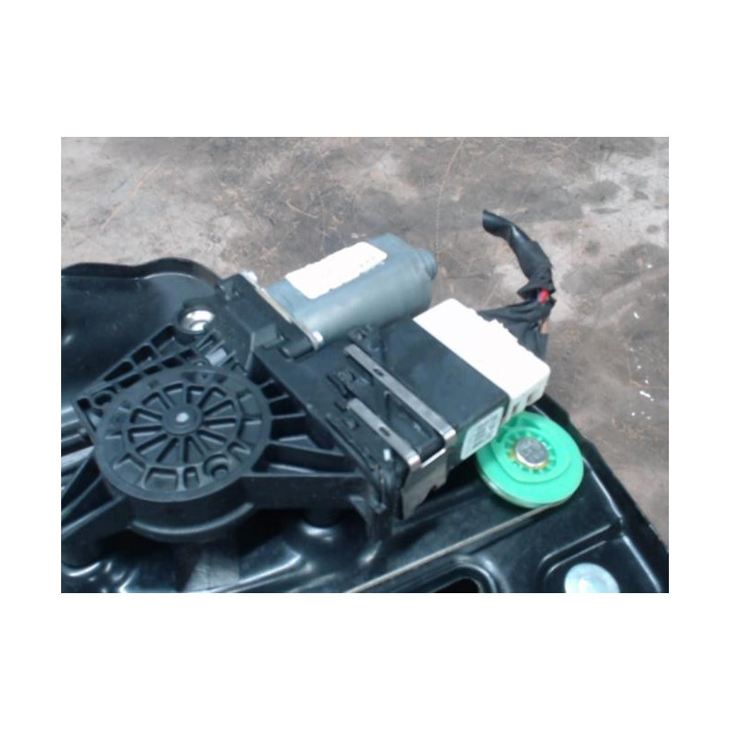 Moteur leve vitre arriere gauche AUDI A4 2