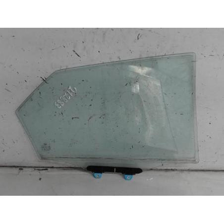 Vitre arriere gauche HONDA CIVIC 7 Photo n°1