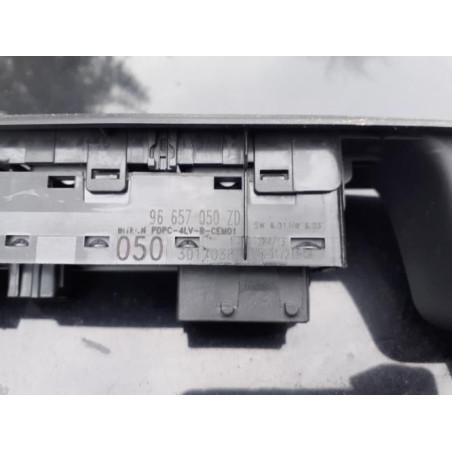 Interrupteur de leve vitre avant gauche CITROEN C4 2 Photo n°1