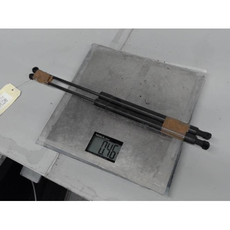 Verin de coffre PEUGEOT 208 1