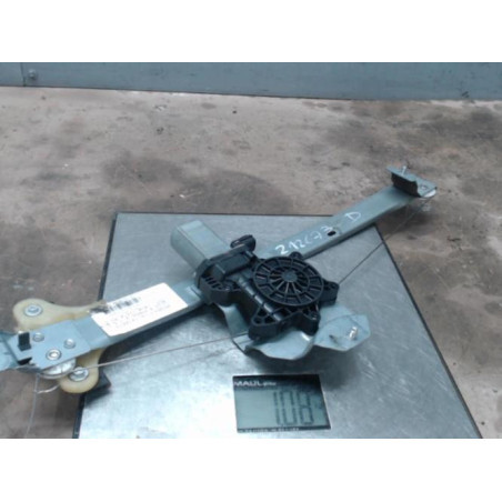 Moteur leve vitre avant droit RENAULT CLIO 4