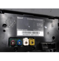 Ecran GPS RENAULT MEGANE 3 Photo n°1