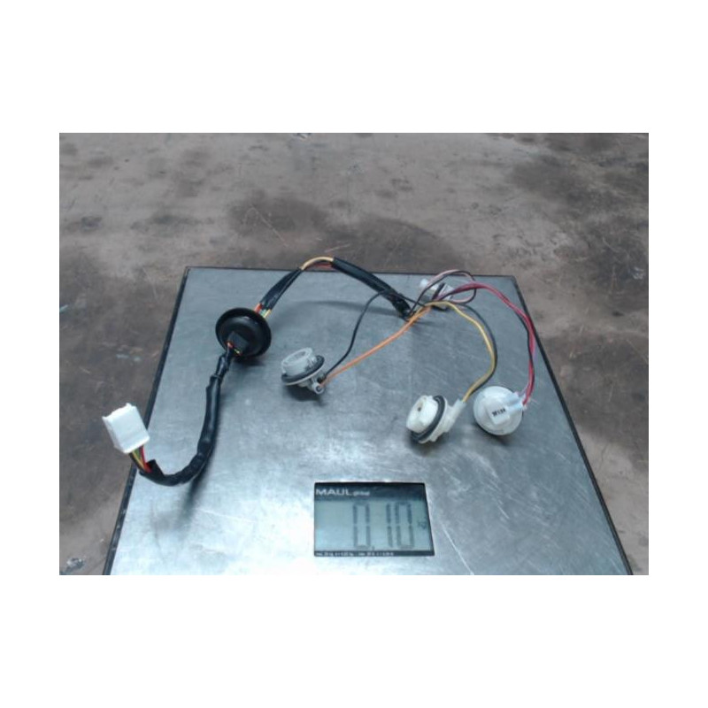 Platine feu arriere droit PEUGEOT 108