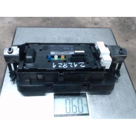 Ecran GPS RENAULT MEGANE 3 Photo n°1