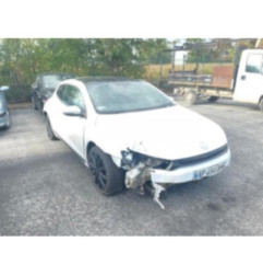 Attache ceinture avant droit VOLKSWAGEN SCIROCCO 3 Photo n°4