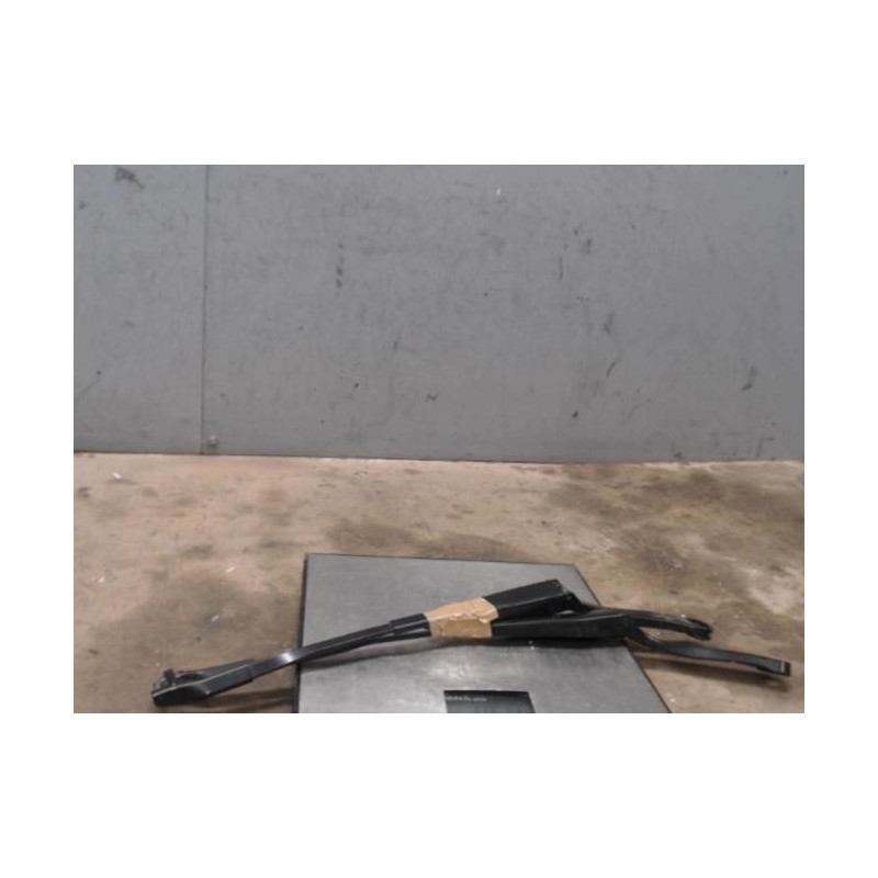 Bras essuie glace avant MERCEDES CLASSE GLK 204