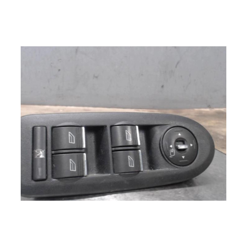 Interrupteur de leve vitre avant gauche FORD KUGA 1
